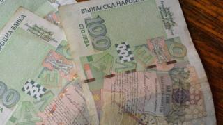 Десетки пловдивчани изгоряха, след като пазарджиклия влезе в дома им и ги помоли да му развалят 100 лв.