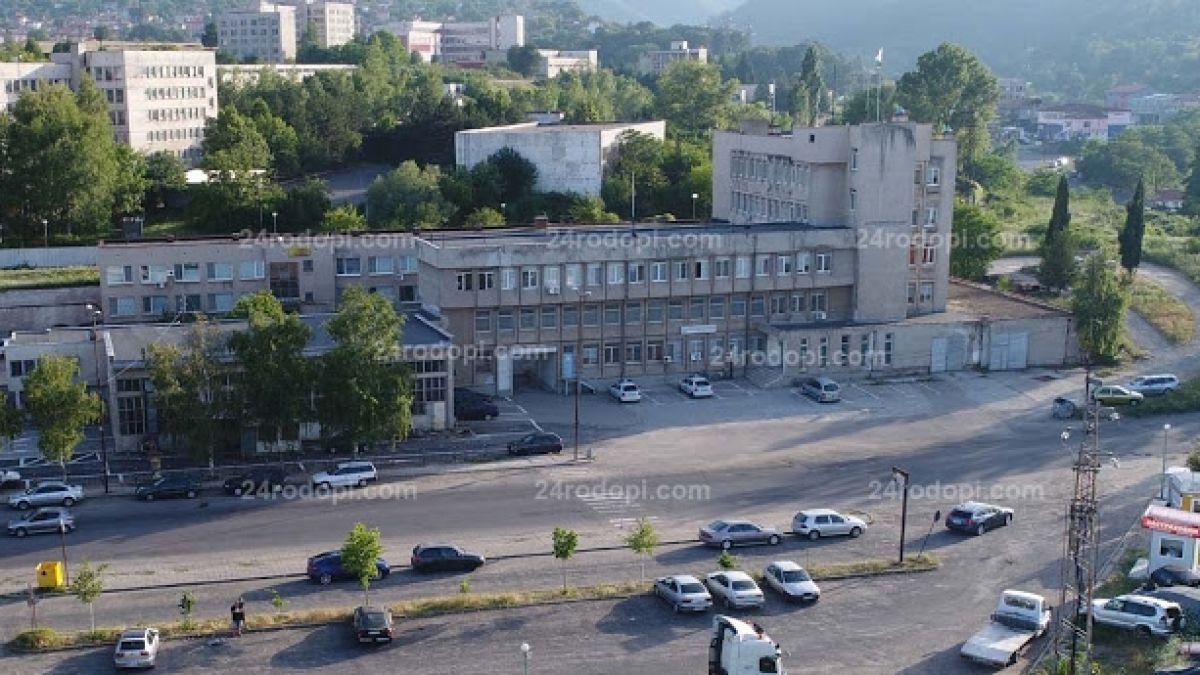 Дивак №1 на Източните Родопи: Метин има 11 присъди, уринира срещу хората и заплашва с член в ръка… А, и потрошил Районното малко по-късно
