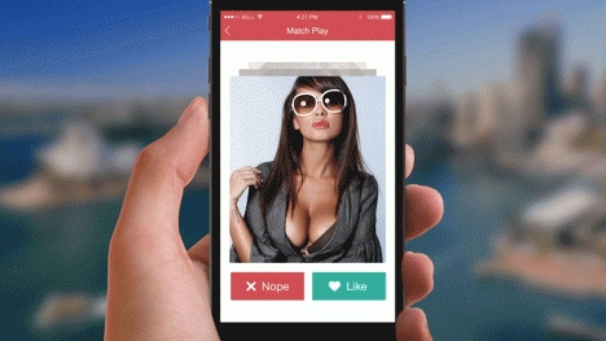 Tinder: тайната на онлайн свалките е GIF изображения и емотикони