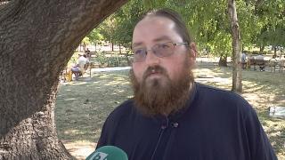 Мнимата медицинска сестра от Ямбол измамила десетки в Гърция, сред жертвите й има и висши църковни служители