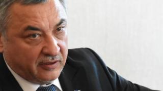 Валери Симеонов разплака меломаните! Среднощните му акции провалиха най-голямото музикално събитие това лято