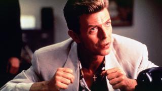 Дейвид Бауи се появява в продължението на култов сериал