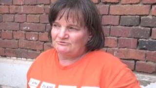 Бабата, завързала с кабел за бетонен стълб внучето си, проговори за инцидента 