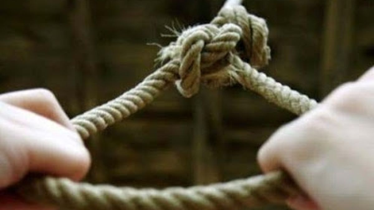 Безработен маданчанин изпрати жена си за хляб и увисна на въжето 
