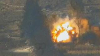 Ракета намерила и унищожила танк Т-55 на „Ан-Нусра” скрит в селски двор (ВИДЕО) 