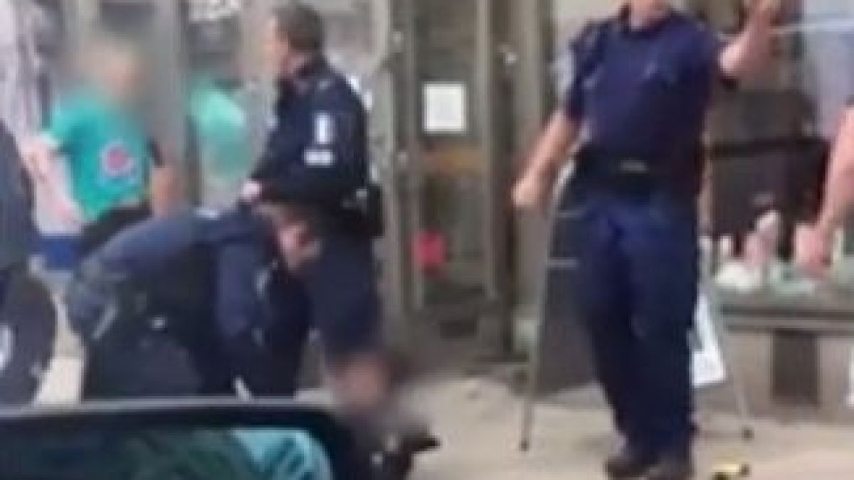 ВИДЕО показа как задържаха касапина от Турку
