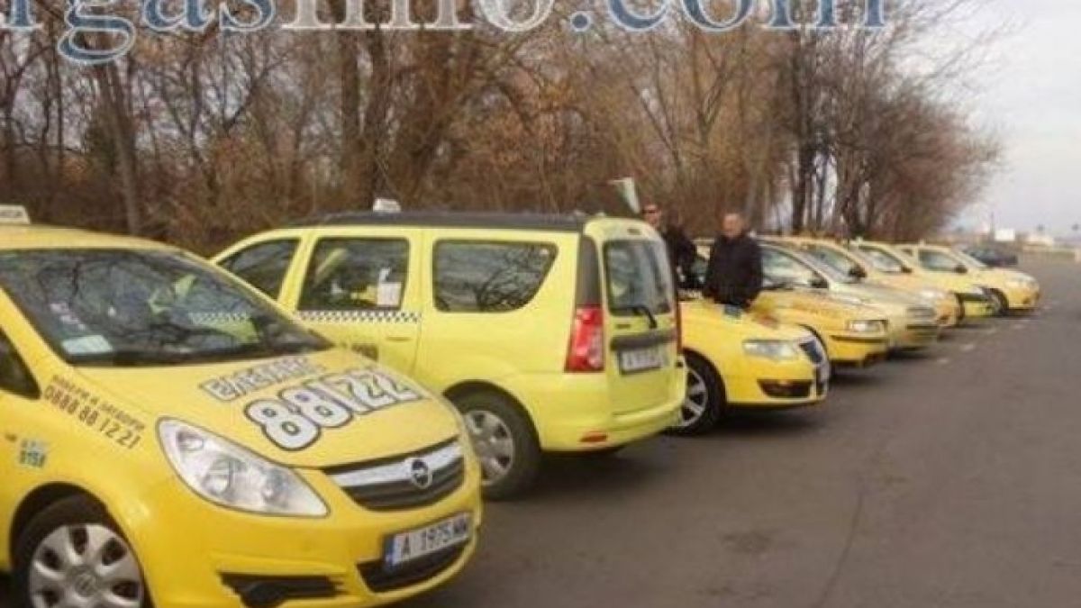 Драма и пот с такси в Бургас, невероятно къртене на нерви!