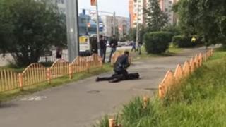 Кървава баня и в Русия! Мъж кла наред хора в Сургут, имал и съучастници (СНИМКИ/ВИДЕО)