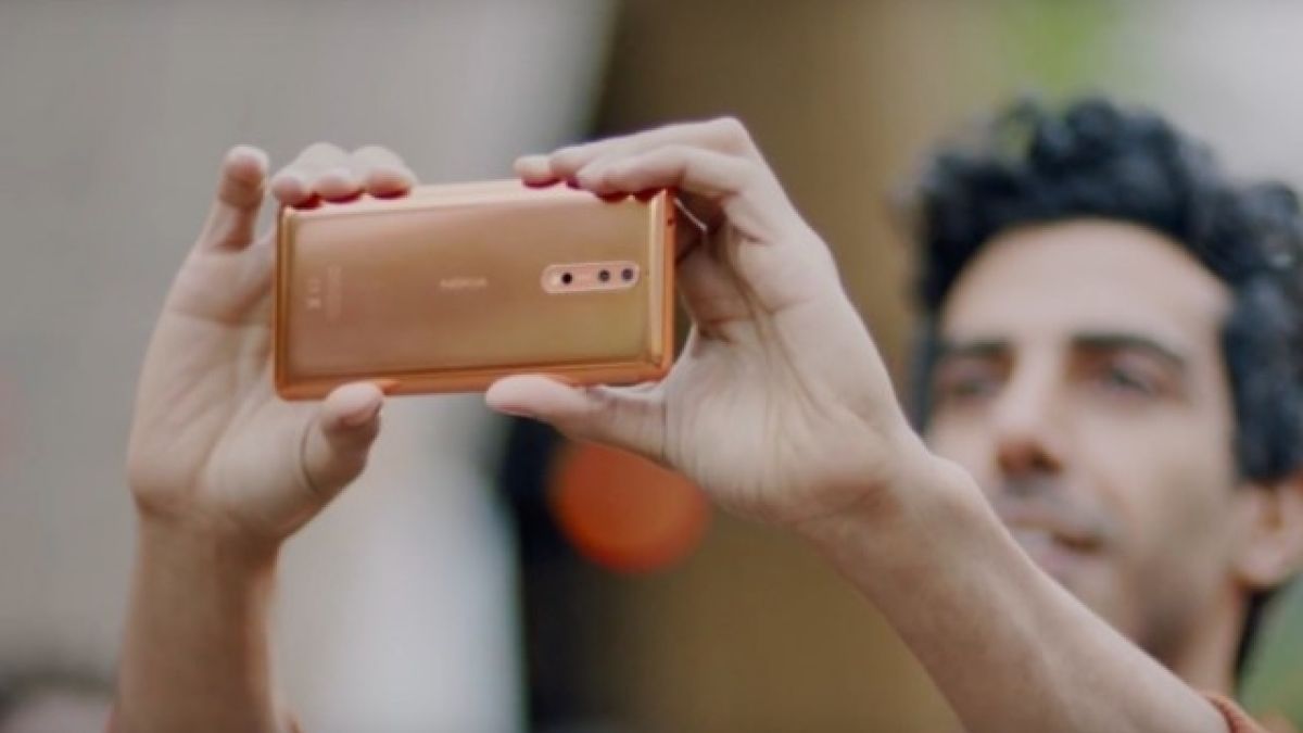 Важните неща, които трябва да знаете за Nokia 8 (ВИДЕО)