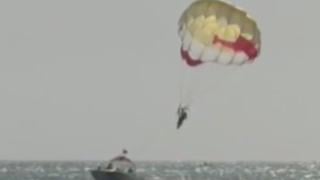 Опасна игра със смъртта! Българският Худини стори нещо немислимо на пет метра под водата в Слънчев бряг (ВИДЕО)