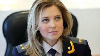  Красивата прокурорка на Крим стана звезда на музикален клип (ВИДЕО)