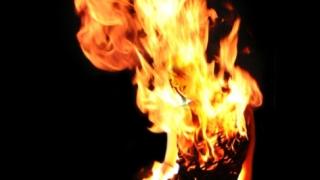 Опит за самоубийство втрещи Първомай: Мъж тръгна да се самозапалва, ето как реагира дъщеря му