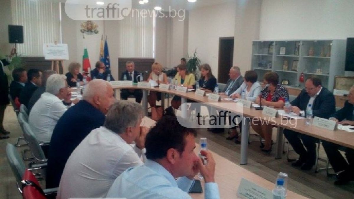 Нови протести се задават в Асеновград: Ромите биячи ще съдят гребците! (СНИМКИ)