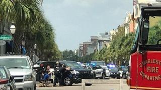 Извънредно! Откачил мияч на чинии в ресторант простреля един човек и взе десетки заложници в САЩ (СНИМКИ/ВИДЕО)
