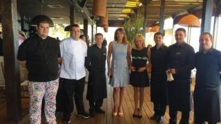 El Balcon Del Mundo тръби: Бриджит Макрон си облиза пръстите от нечувани деликатеси в България (СНИМКИ)