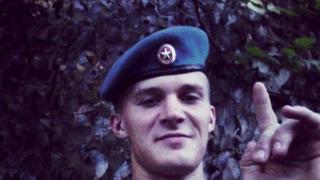 Шокиращо! Полицията издирва сина на хитов актьор за жестоко публично убийство! (СНИМКИ)