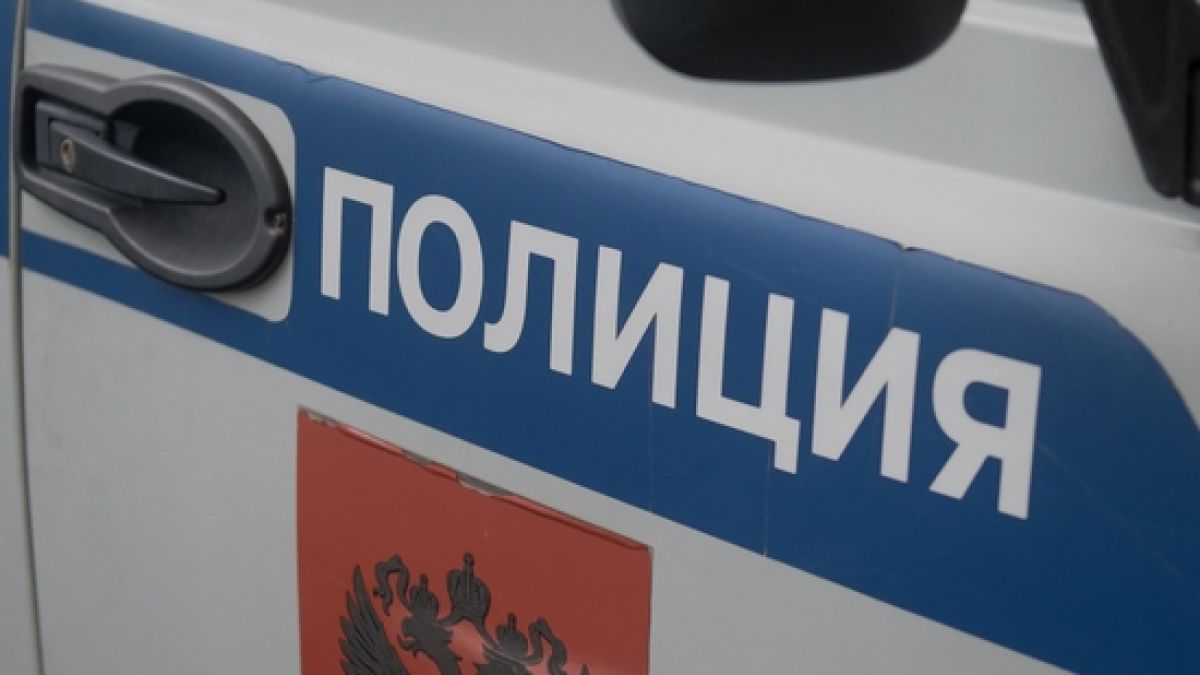 Полицайка арестувана за проституция, дамската ѝ чанта пълна с презервативи