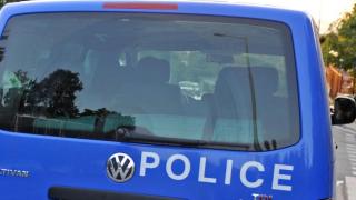 Брутално циганско меле в Харманли, нападнаха и полицай 