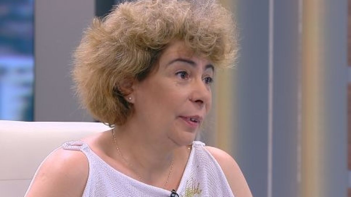 Върнаха на работа уволнената учителка от СМГ