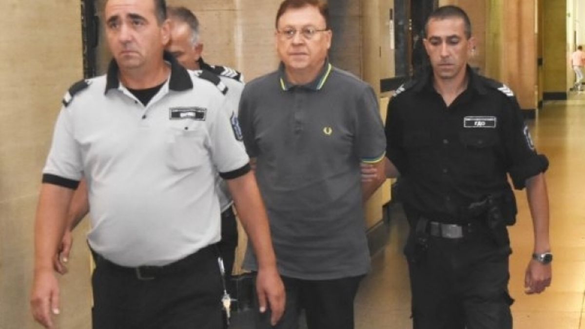 Венцислав, който застреля хубавата си съпруга Елена: В моя скапан живот…