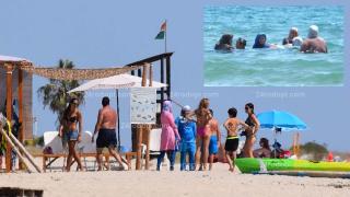 Скандал разтресе Гърция! Полицай към мюсюлманка на плажа: Няма да влизаш във водата, ако...