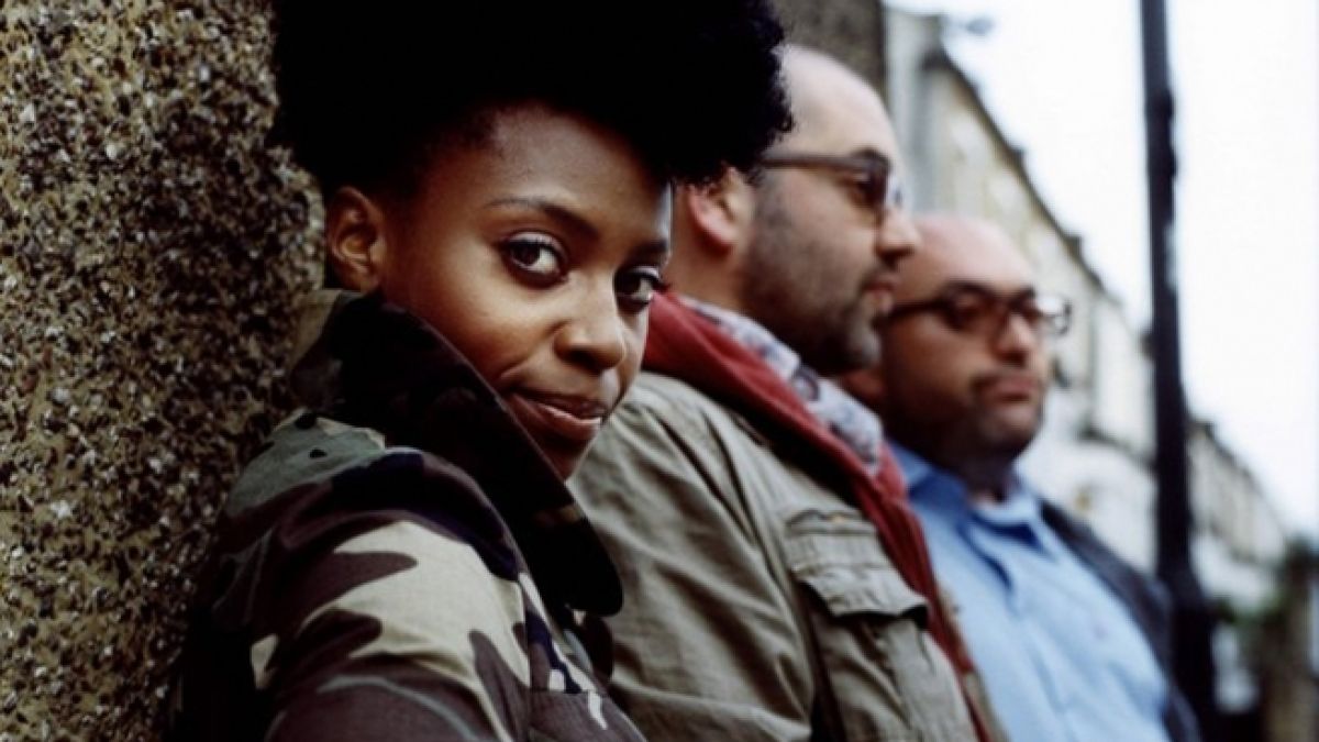 Британската група Morcheeba пристигна у нас (ВИДЕО)