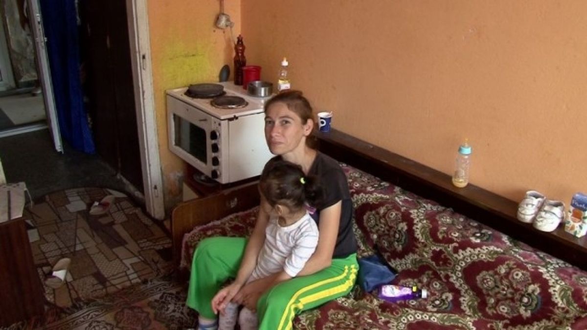 Страшна мизерия в приют за бездомни във Варна, обитателите налазени от бълхи и дървеници 