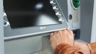 Справка сочи колко плащате при теглене на пари от банкомат