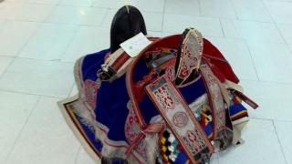 Седло за камила и позлатен пистолет: Какви подаръци е получавал Тодор Живков?