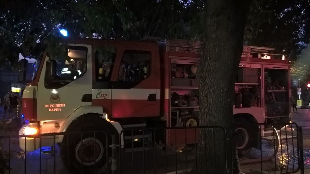Сигнал до БЛИЦ: Пожар горя в жилищен блок в столицата