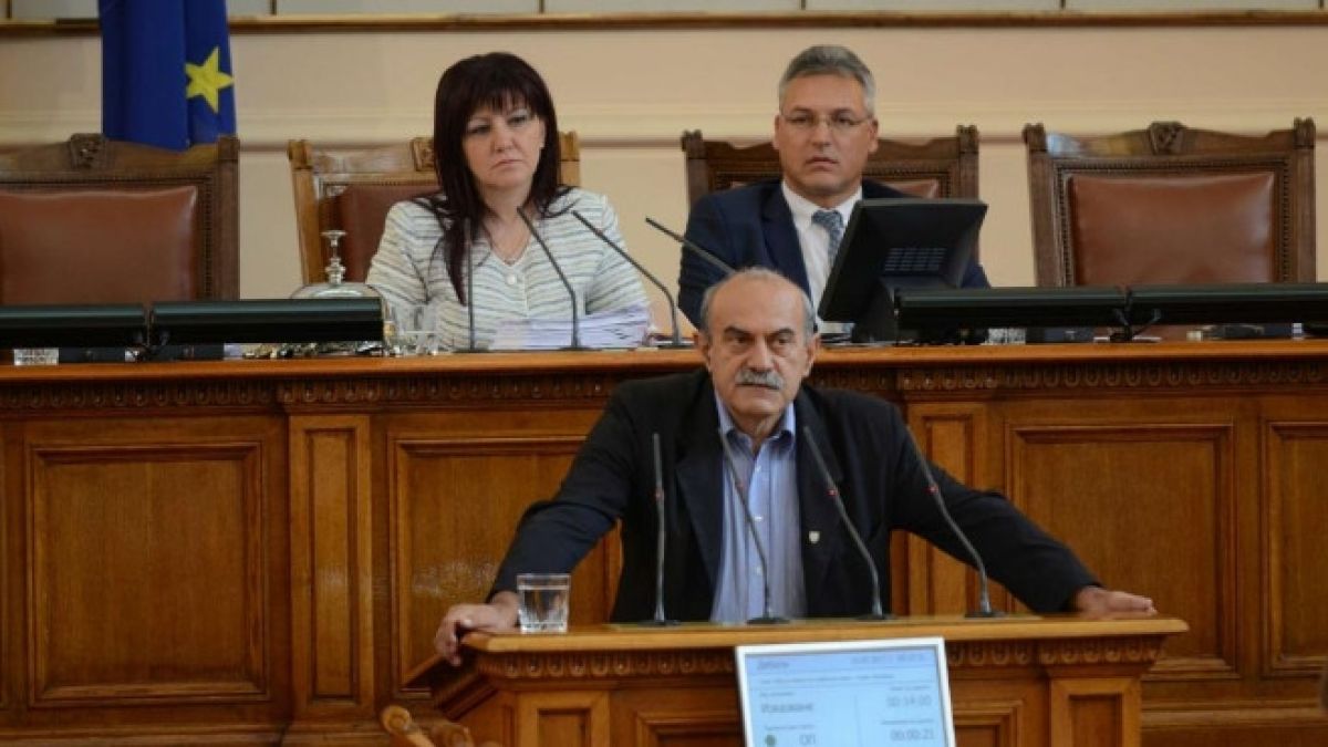 Павел Шопов смрази парламента с въпрос към земеделския министър: Виждали ли сте как тези малки животинки умират в страшни мъки?!