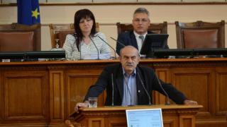 Павел Шопов смрази парламента с въпрос към земеделския министър: Виждали ли сте как тези малки животинки умират в страшни мъки?!