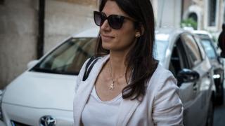 Красивата кметица на Рим се вбеси заради мигрант, изнасилил брутално млада финландка до централната гара