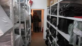 Вируси убийци и улики с радиация стоят с години по складовете на МВР 