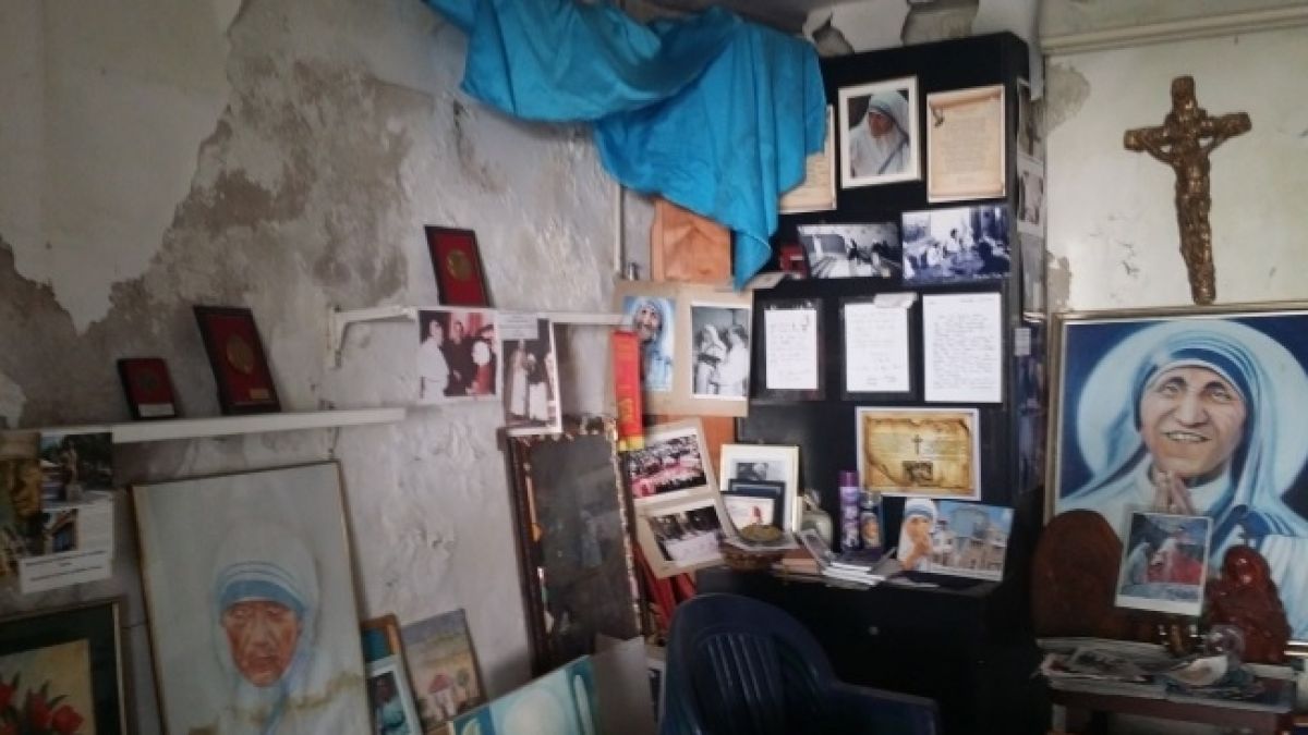 Домът на Майка Тереза в Скопие се разпада (СНИМКИ)