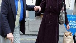 Скандал в Кралското семейство: Отвориха завещанието на зетя на Елизабет II - лорд Сноудън (СНИМКИ)