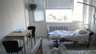 Десетокласник посрещна първия учебен ден в болничната стая 