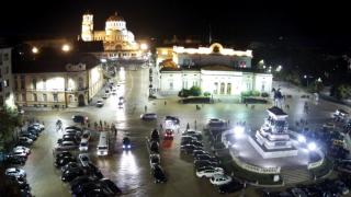 Само в БЛИЦ! СНИМКА показа колко напечено е в момента пред НС