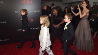 Медиите забелязаха нещо много необичайно в малката дъщеря на Анджелина Джоли (СНИМКИ) 