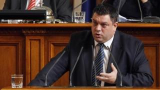 БСП: Скандал с "Грипен"-ите няма, има сценарий за омаскаряване на президента