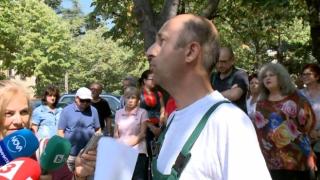 ВМЗ Сопот на протест в защита на правителството (ВИДЕО)