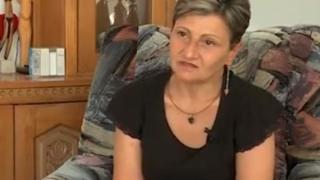Пълен абсурд: Ганка вече три години живее с 15-сантиметрова пинсета, забравена в корема ѝ при операция в Израел, но...