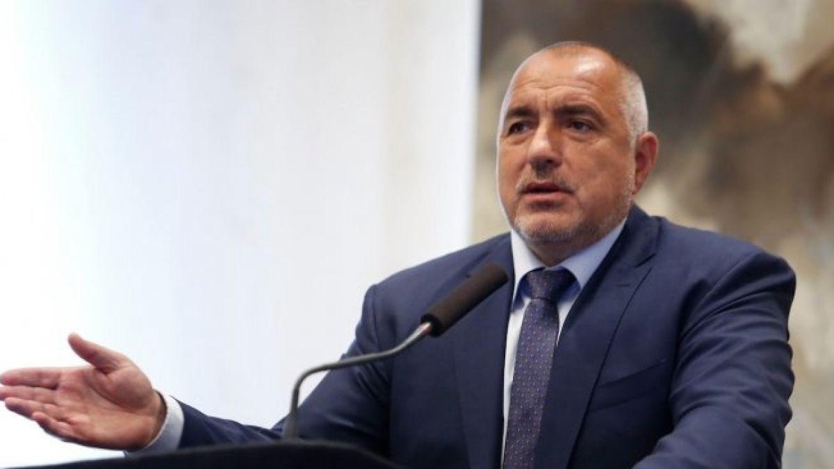 Добра новина от премиера за увеличение на заплатите на полицаи и военни