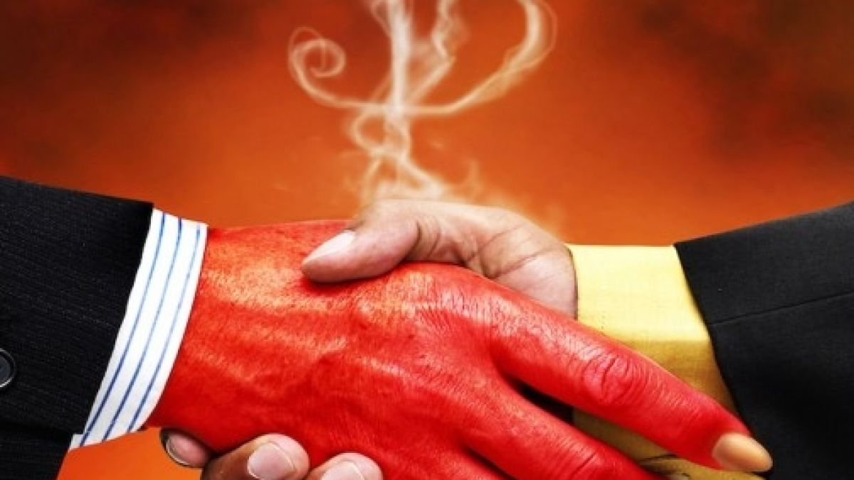 В името на какво скъпоценно за всяка зодия нещо, тя би продала душата си