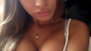 Млада и секси лелка от детска градина качи свои СНИМКИ (18+) в мрежата и я уволниха веднага