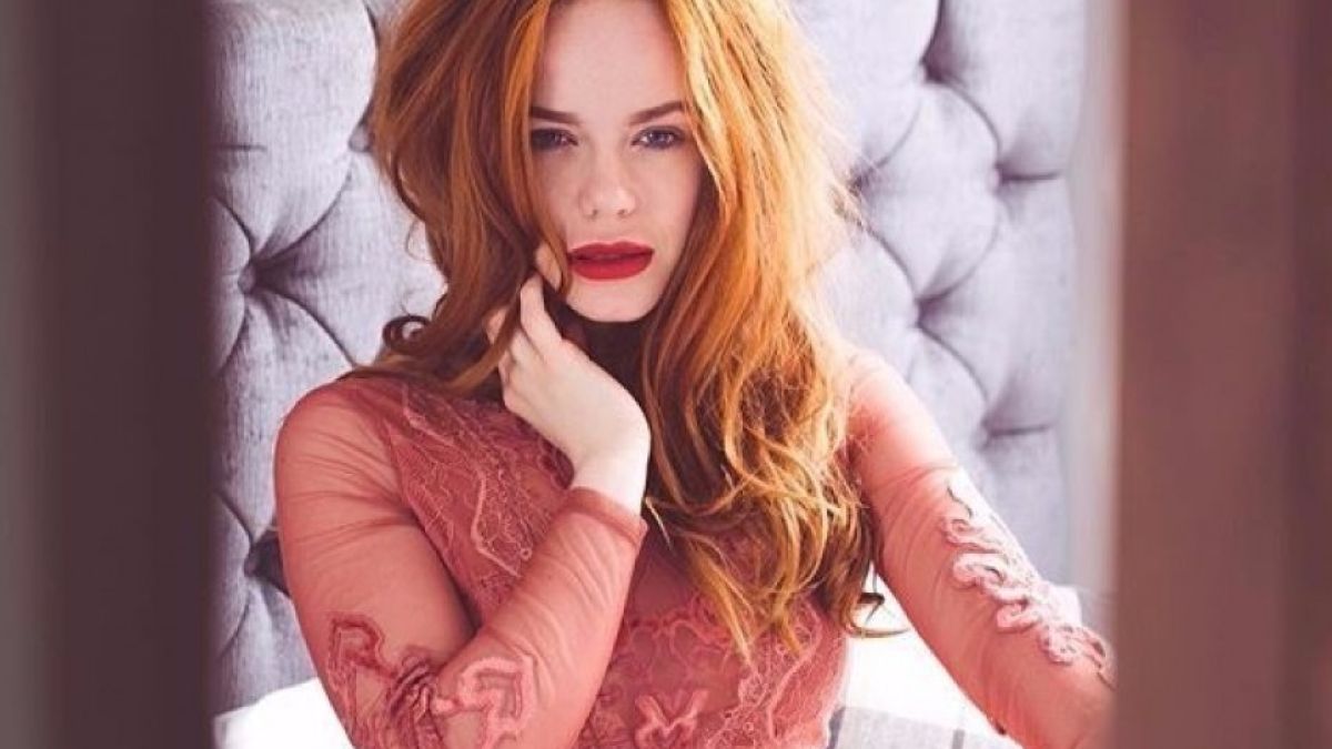 Порнозвезда се снима в "Game of Thrones" (СНИМКИ 18+)