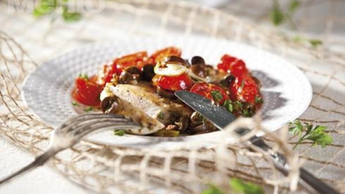 Ох, че вкусно! Пиле с доматчета, маслини и каперси