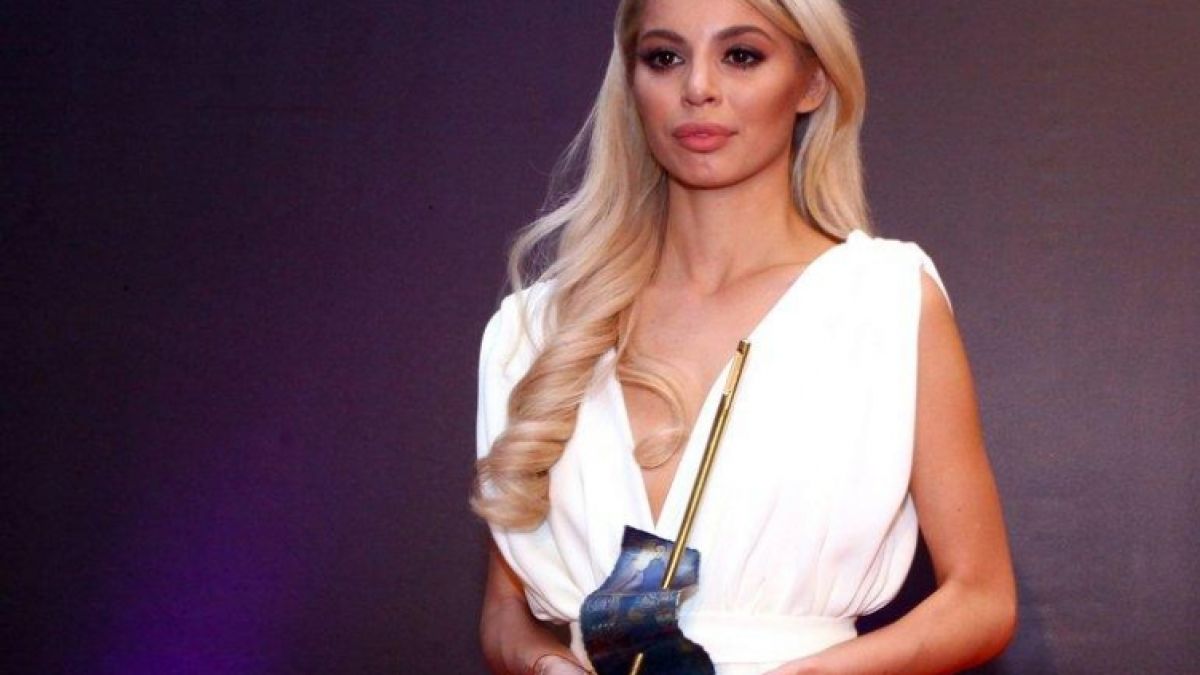 Ненаситна: Мегз лапа по половин милион месечно от Китай