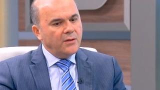 Социалният министър посочи с колко точно ще се вдигнат пенсиите от 1 октомври 