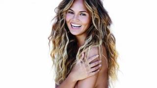 Моделът Криси Тейгън размени бельото на мъжа си за банани (СНИМКИ/ВИДЕО)